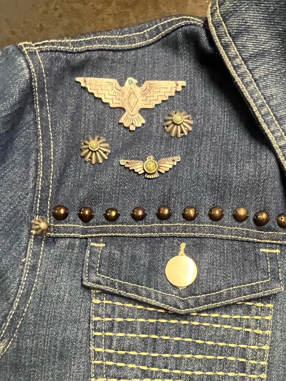 NWT Double D Ranch denim jacket with studs, turquoise charms, and patches, XL - Picture 9 of 12